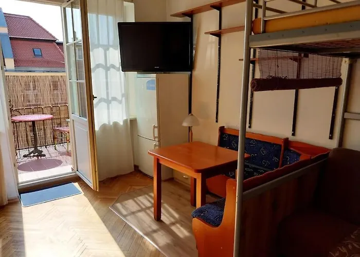 Apartment Station,market 5min *